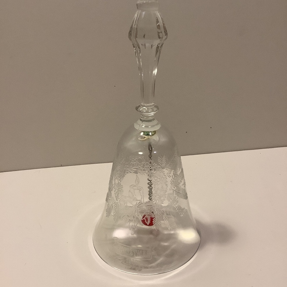 Vintage Fostoria annual Christmas bell 1979